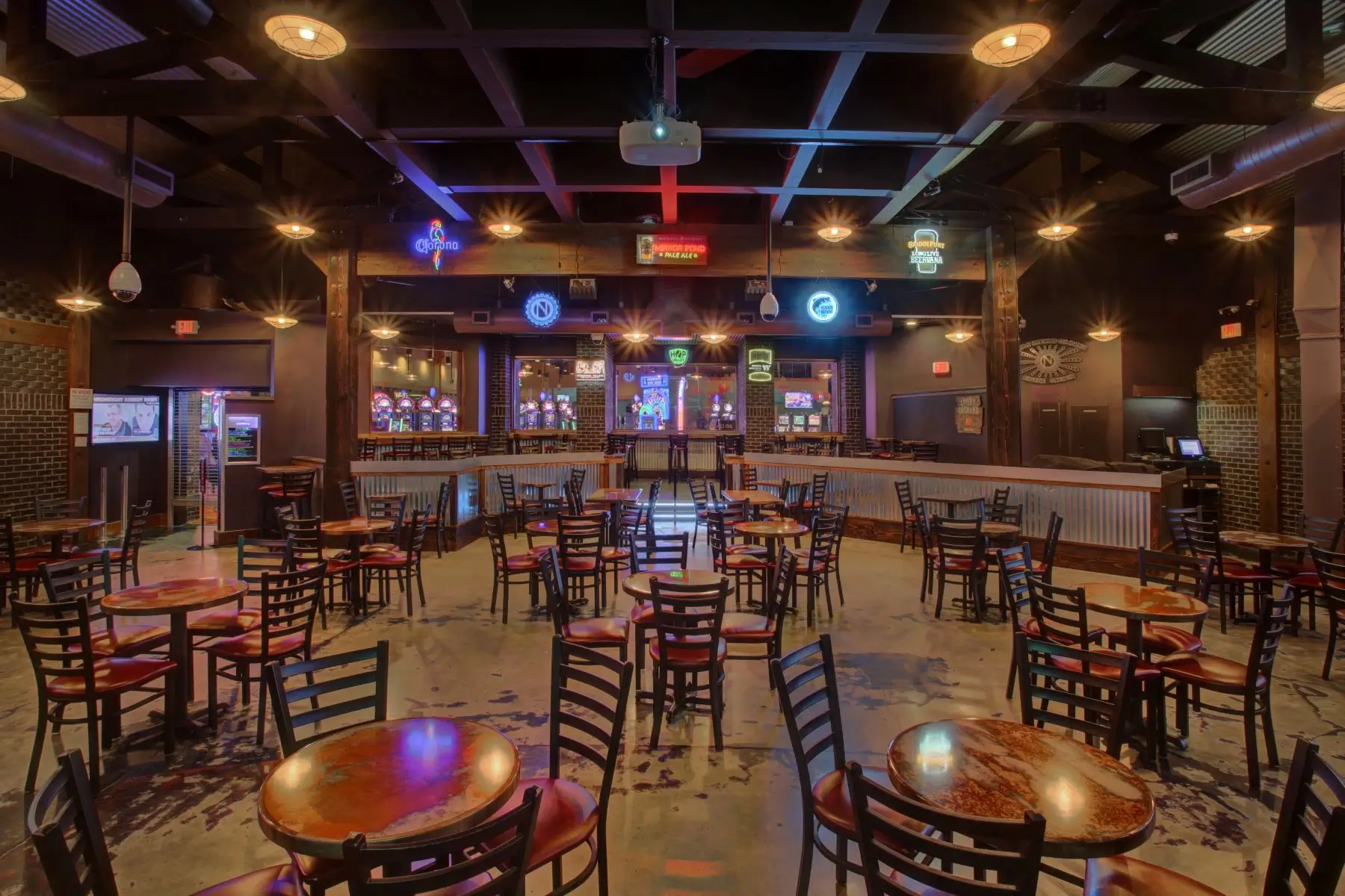 Dining & Bars | Warehouse 101 1701-WH101-2