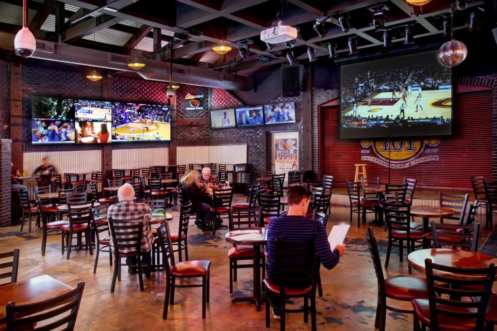 Dining & Bars | Warehouse 101 Dining & Bars | Warehouse 101